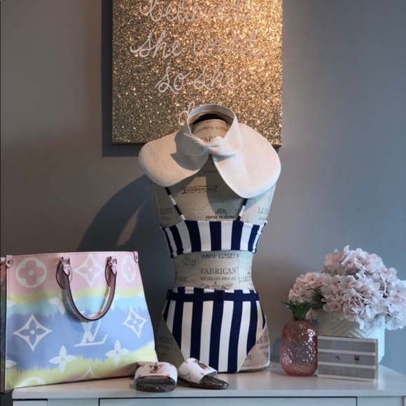 Sailor bikini outfit - Picture 2 of 2